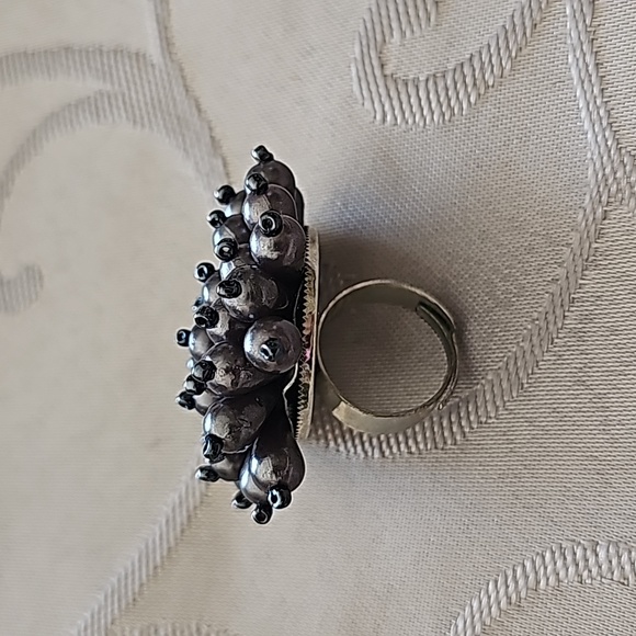 Adjustable grey ring - Picture 3 of 4